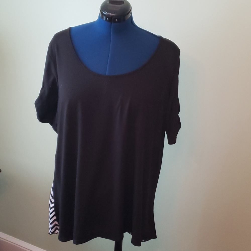 Black and white zigzag blouse